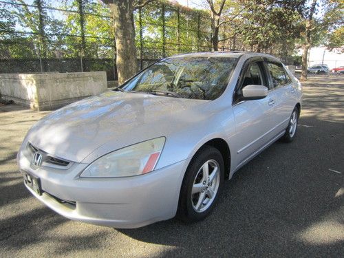 2004 honda accord ex vetec 5 speed! high miles but runs new and needs nothing!