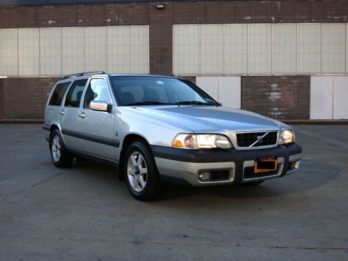 Volvo v70xc awd turbo wagon 50,000mls - 1999