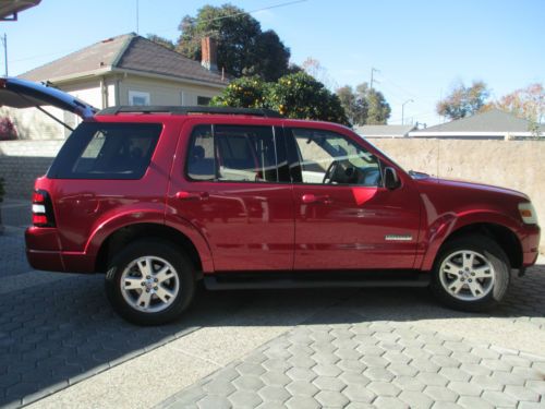 2007 ford explorer xlt, v6 engine, 5-speed auto, red fire, great condition