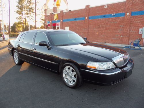 2007 lincoln town car executive l ( long wheel base) truely immaculate