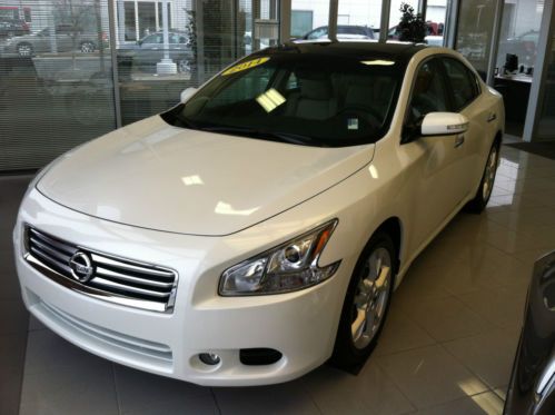 2014 nissan maxima sv premium tech 542.0 miles certified pre-owned