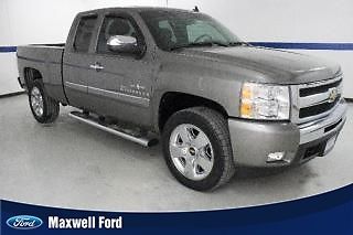 09 chevy silverado extended cab lt, very low miles, clean carfax, we finance!