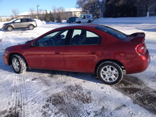 2005 dodge neon sxt sedan 4-door 2.0l