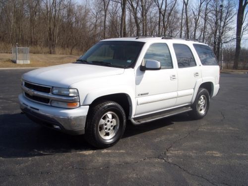 2006 chevy tahoe lt 4x4 leather sunroof loaded 2 tv&#039;s dvd navigation only 139k