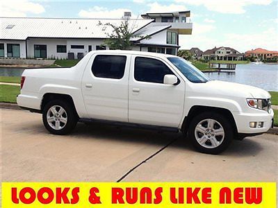 Leather roof awd 4x4 heated seats mint condition tow pkg clean carfax wholesale