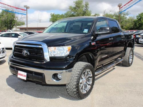 5.7l v8 trd off road lifted 20in rims power seat tow package 6cd mp3 bluetooth