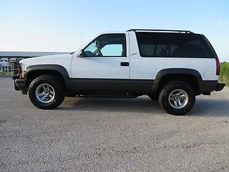 97 98 99 4x4 tahoe 5.7 liter v8 only 144k miles rare find in this condition!
