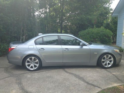 Low miles 545i, garage &amp; non-smoke. gray w/ black int. all records. great cond