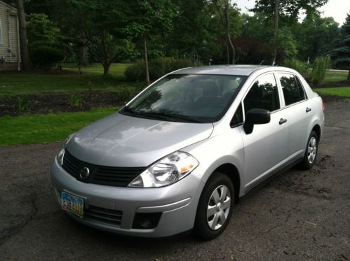 2009 nissan versa, original owner, excellent cond., with extras!