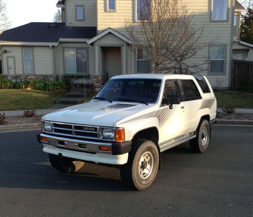 1987 toyota 4runner sr5 manual 5spd 22re clean smogged, clear title no reserve