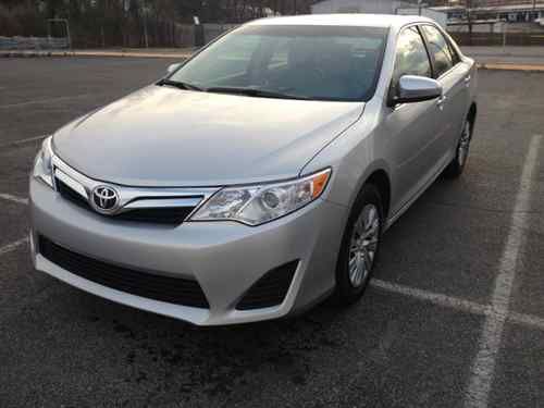 2012 toyota camry 6 speed automatic bluetooth! huge upgrade from 2011 no reserve