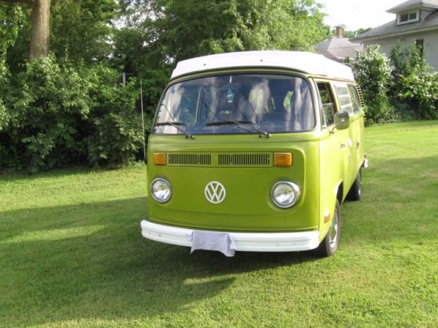 Volkswagen: bus/vanagon deluxe