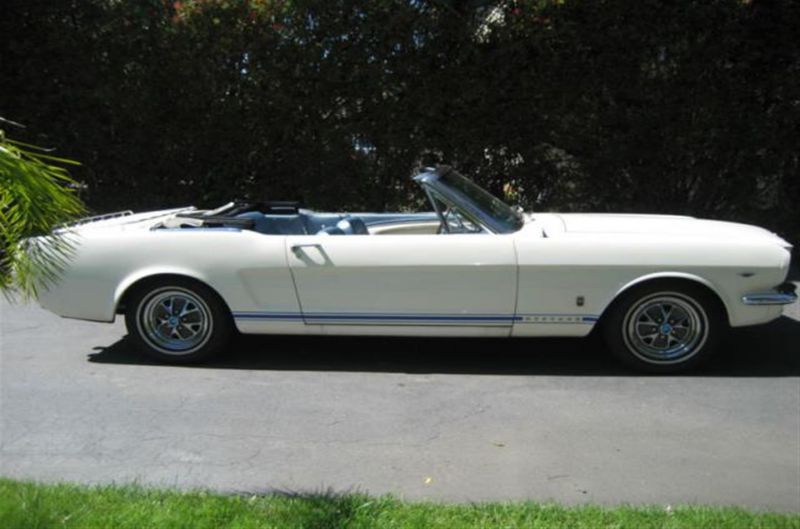 Ford: mustang gt convertible