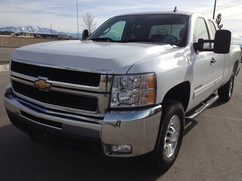 Natural gas (cng) bi-fuel in perfect condition 2500 hd z71 extended cab!!!
