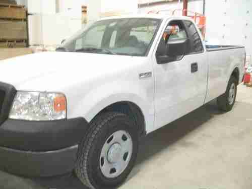 Purchase Used 2006 Ford F 150 Xl Standard Cab Pickup 2 Door 4 6l No 2006 Ford F 150 Xl Standard Cab Pickup 2 Door 4 6l No Reserve