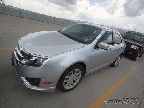 Ford fusion 2012 - 4-cylinder gas - cloth interior -moon roof - 23k miles