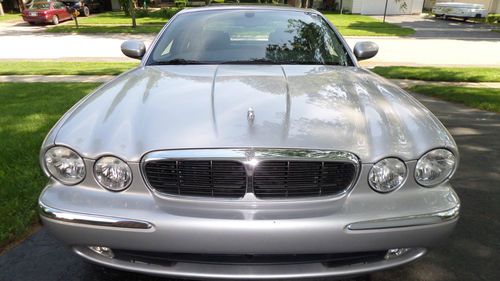 2004 jaguar xj8 ,like new condition,1 owner car,no reserve