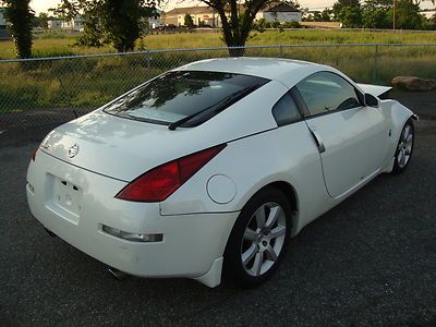 Nissan 350z 6spd salvage rebuildable repairable wrecked project damaged fixer