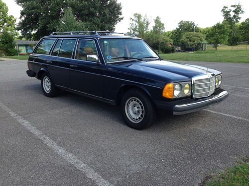 85 mercedes 300td wagon, 100k miles on engine, w123 body style