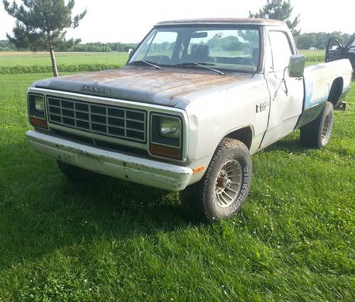 1982 4x4 dodge ram 250