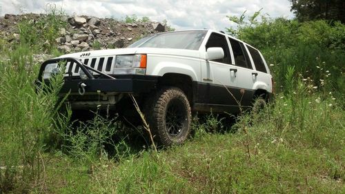 1993 modified jeep grand cherokee 4.0l auto 140,000 miles