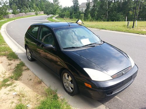 2001 ford focus zx3 hatchback 3-door 2.0l