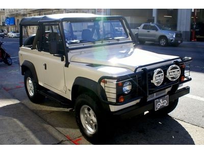 2 owners, 4.0l, automatic, 100% original, 2 soft tops, bench seat