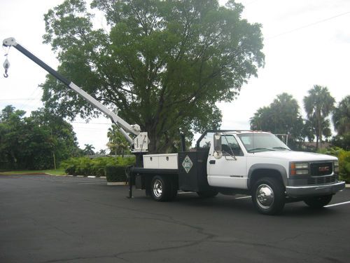 Gmc sierra c3500hd service utlity propane mechanics 5k lbs crane flat bed truck