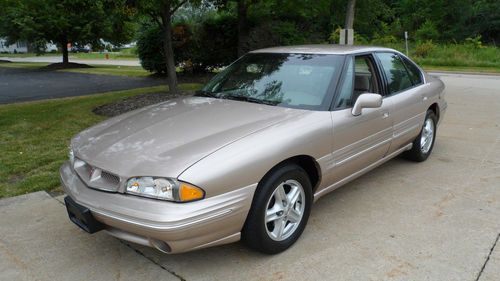 Purchase Used 1999 Pontiac Bonneville Se Low Low Miles