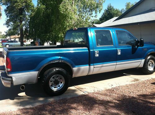 2000 ford f-250 super duty xlt extended cab pickup 4-door 6.8l