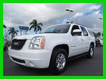 09 summit white sle-1  4.8l v8 8-passenger suv *tow hitch *side steps *low miles