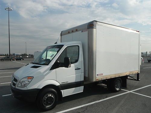 07 dodge sprinter box truck clean carfax no accident 114093 miles mint 100%