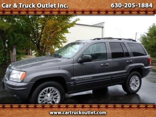 Super clean limited 4x4, winter ready, sun roof, leather, tow pkg, see all pics