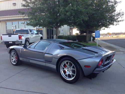 2006 ford gt coupe 9k damaged wrecked rebuildable salvage rare low miles gt40 !