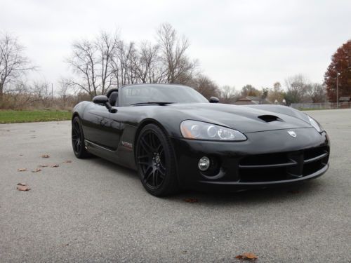 2003 dodge viper srt-10 convertible 2-door 8.3l priced to sell!!!!!