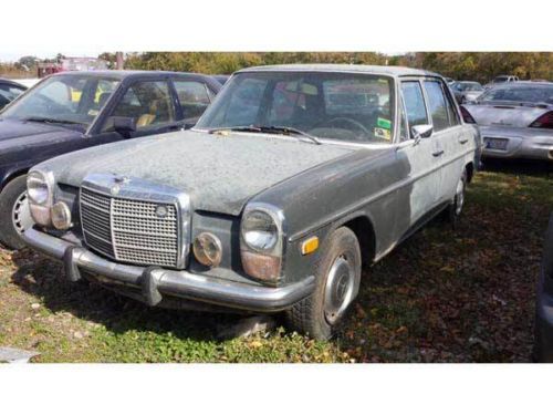 1972 mercedes benz 220 diesel