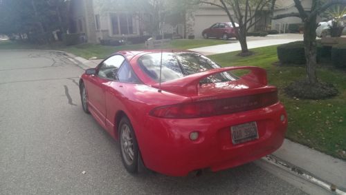 Bright red, clean, blk leather seats, sunroof, song stereo, runs great