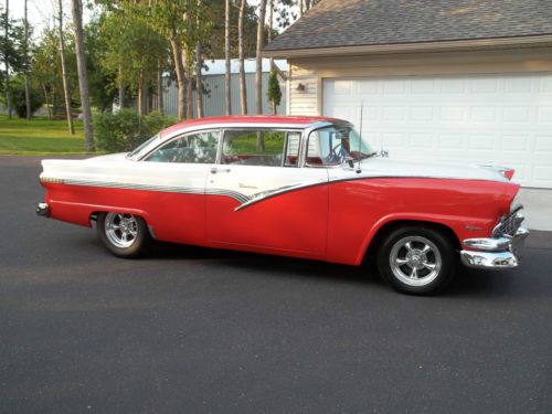 Street rod, hot rod, classics. 1956 ford.