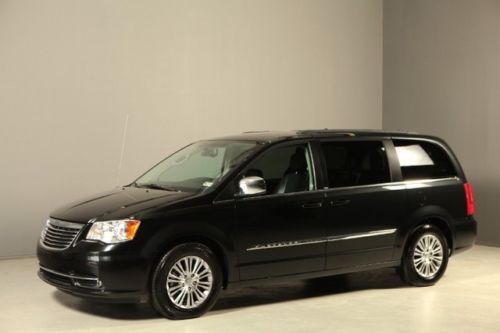 2013 chrysler town &amp; country touring-lwb nav dvd leather rearcam liftgate stow&amp;g
