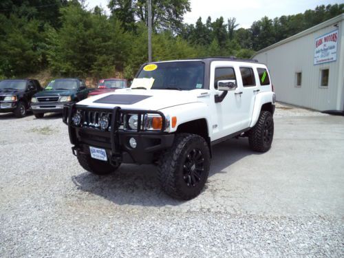 2007 Hummer H3 4X4 Low, Low Miles! Clean & Sharp!, image 2