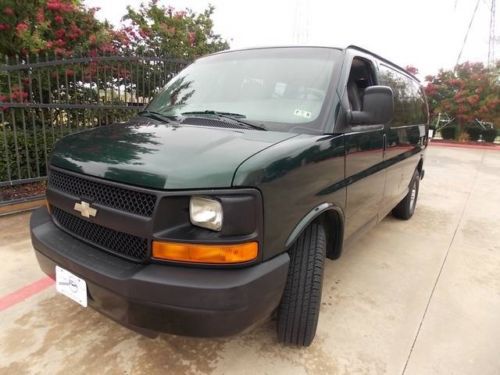 &#039;08 chevy green 2500 1 owner fleet maintained 12 passenger vinyl faux leather