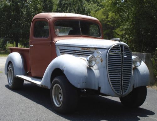 1938 ford pickup! rat rod runs and drives! v8 and solid cab!