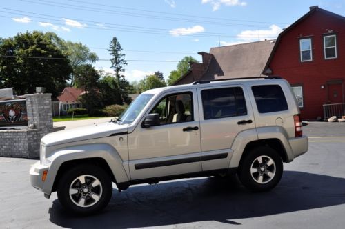 2008 jeep liberty sport sport utility 4-door 3.7l