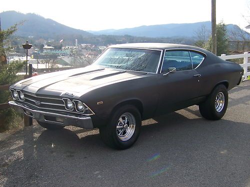 1969 chevrolet chevelle malibu with fresh eng.and 4 speed trans and 390 posi