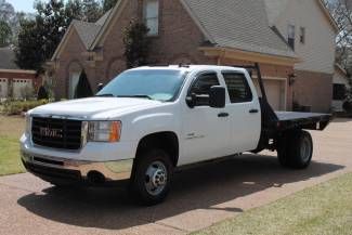 One owner crew cab flat bed   duramax diesel  perfect carfax
