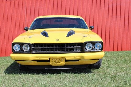 1974 plymouth roadrunner base coupe 2-door 7.2l