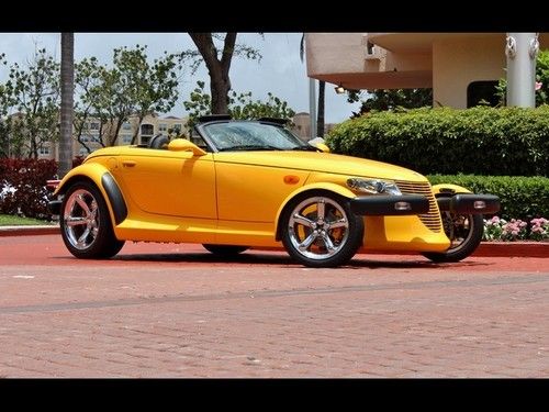 2002 chrysler prowler only 726 miles! yellow showroom new convertible