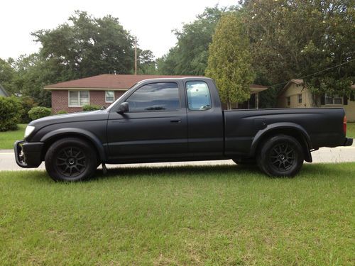 Matte black 1997 toyota tacoma dlx extended cab pickup 2-door 2.4l