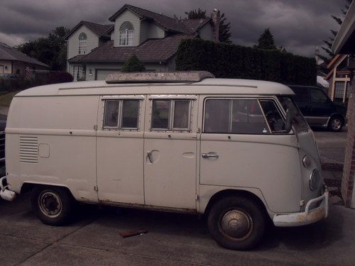 1967 volkswagen  bus  split window camper bus  pop top  sink fridge bed rare