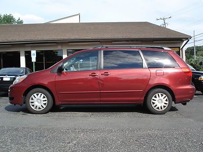 No reserve 2004 toyota sienna le 3.3l v6 7-pass sony dvd one owner runs great!